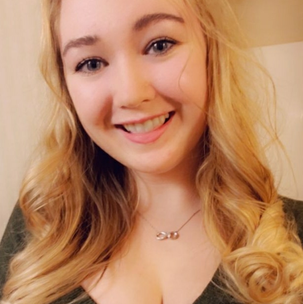 Meet your Posher, Kara